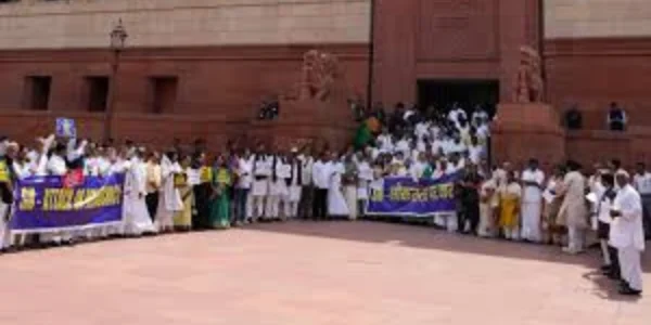 indian politics parliament stalled the real picture behind the drama