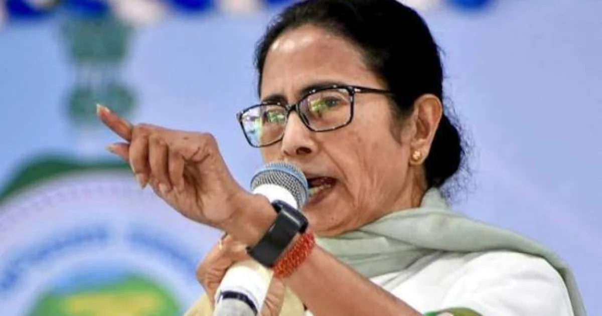 huge crowd gathered at mamata banerjee's rally modi called an emergency mee 20251210 174150 0000